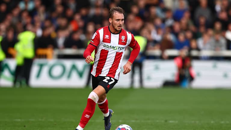 Sunderland 'considering' recalling Jack Diamond from Lincoln loan - report